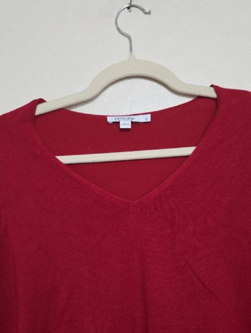 Chico's Red V‑Neck Long Sleeve Top